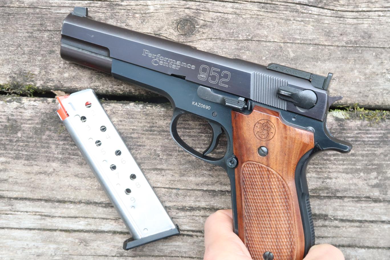 Smith & Wesson, Model 952-1, KAZ0690, A-1658-img-6