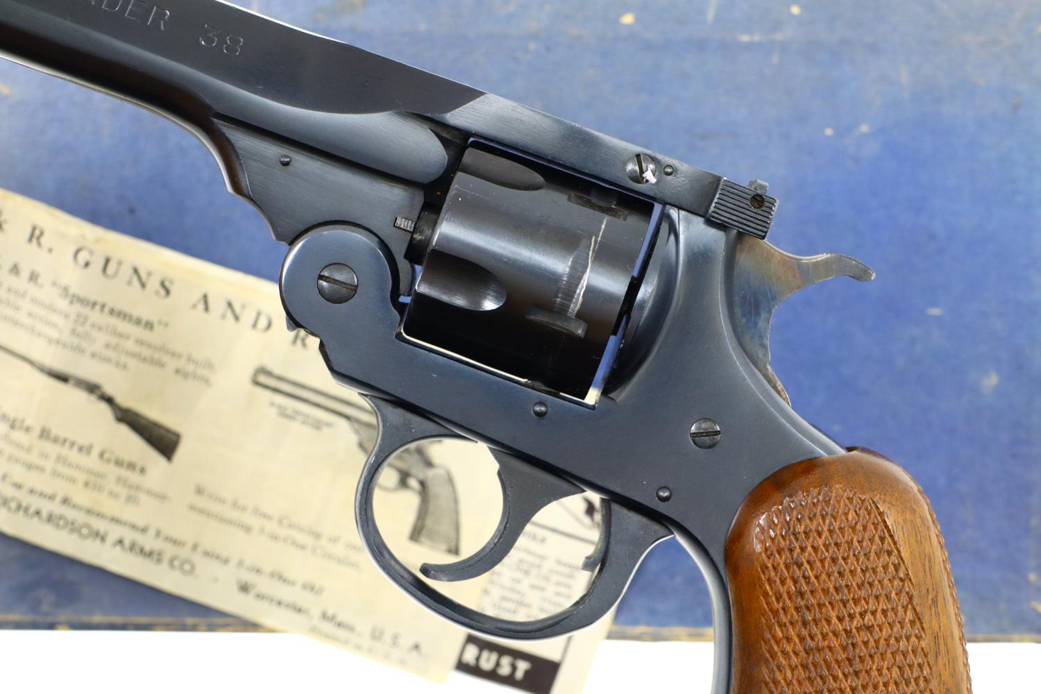 Gorgeous H&R, Defender 38 Revolver, 15548, A-1608-img-6