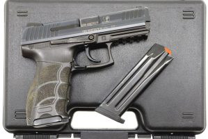 H&K P30 Pistol, Basel Police Contract, Case, Spare Magazine, 129-006722, I-1252