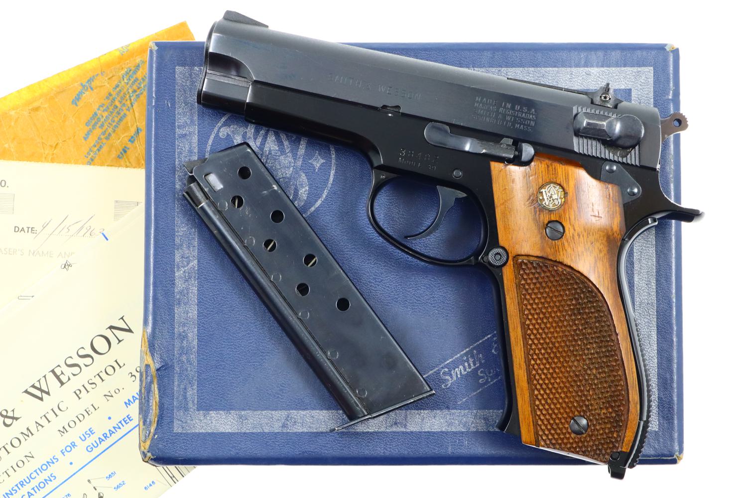 Very Early, High Condition,  Smith & Wesson, 39, Boxed,  38482, FB00991