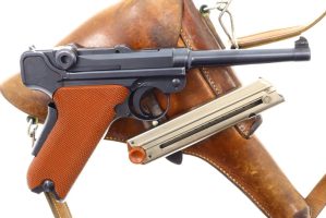 Wonderful Bern 1929 Red Grip Luger, Swiss Military, Holster, 54237, FB00907