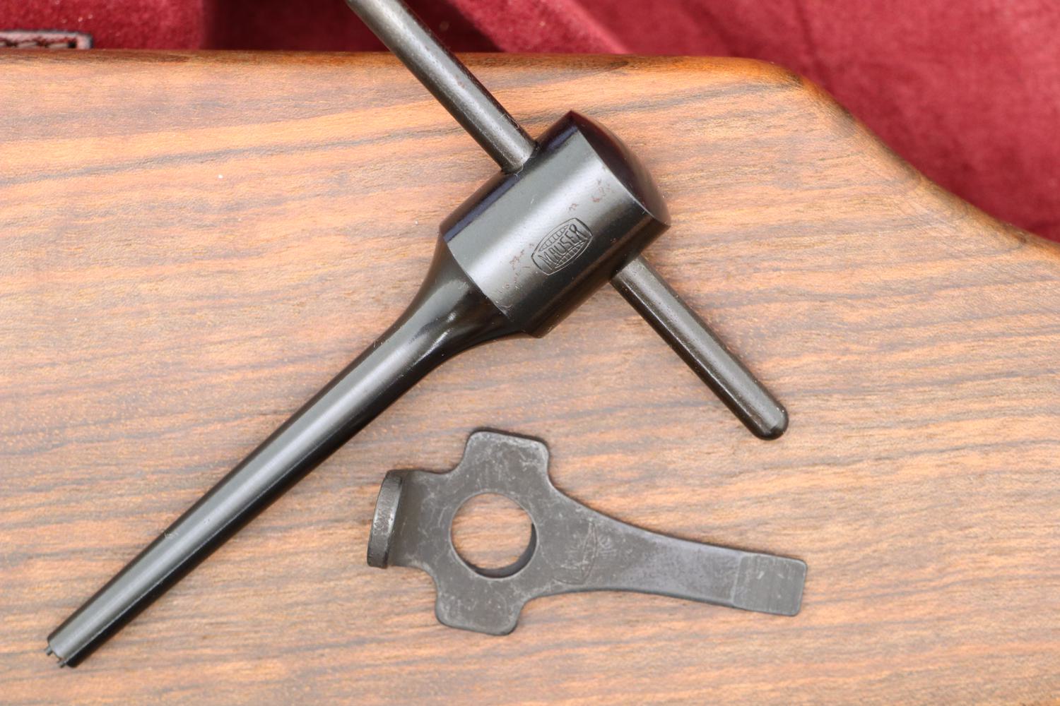 Spectacular Mauser Artillery Luger Commemorative, L008von250, FB01296 - Image 13