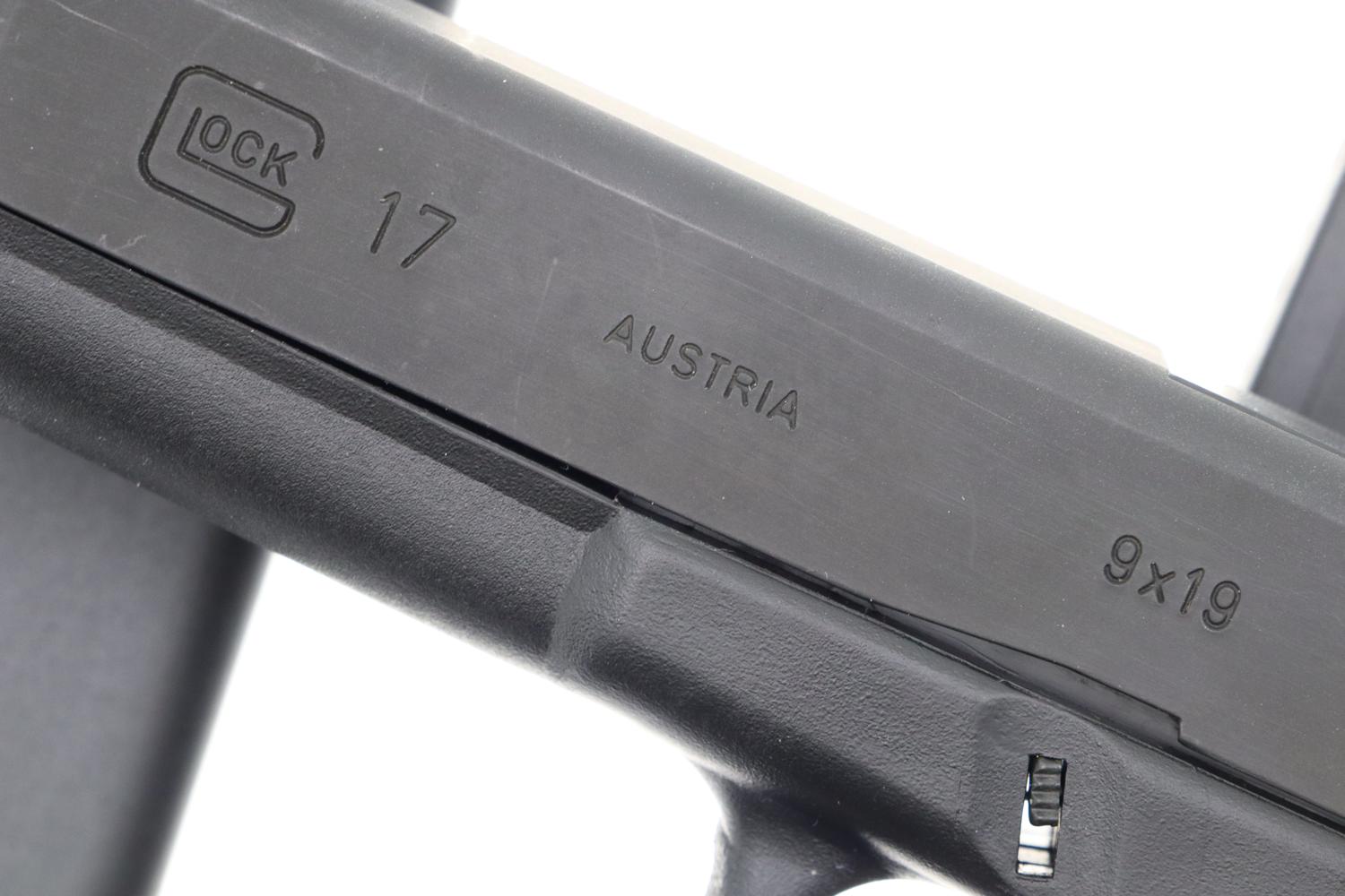 Beautiful Glock 17, Gen 1, Boxed, DM541US, FB01459 - Image 5