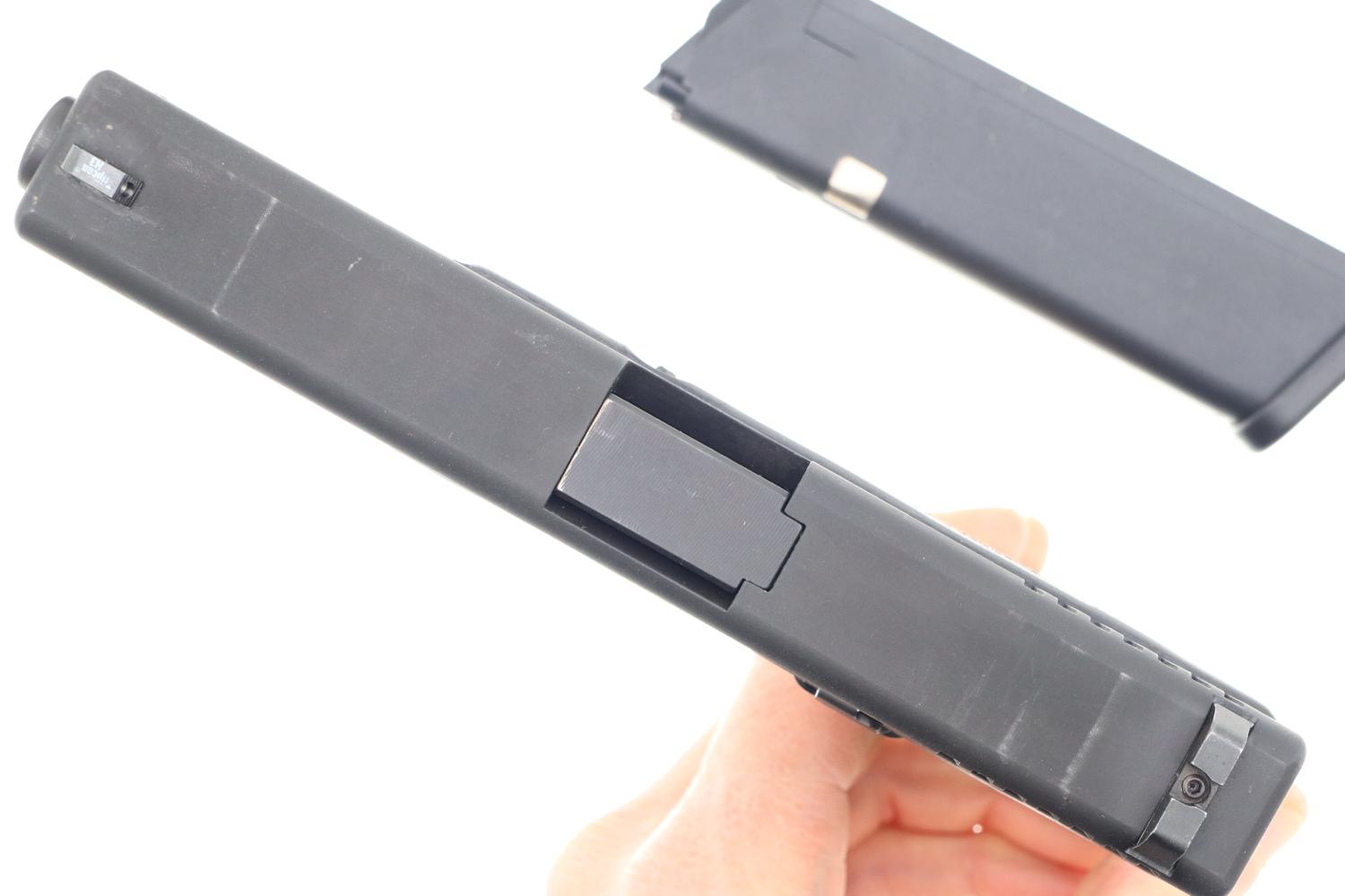 Beautiful Glock 17, Gen 1, Boxed, DM541US, FB01459 - Image 9