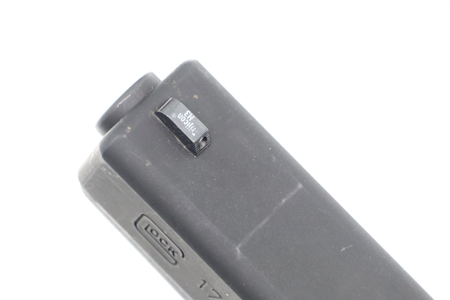 Beautiful Glock 17, Gen 1, Boxed, DM541US, FB01459 - Image 10