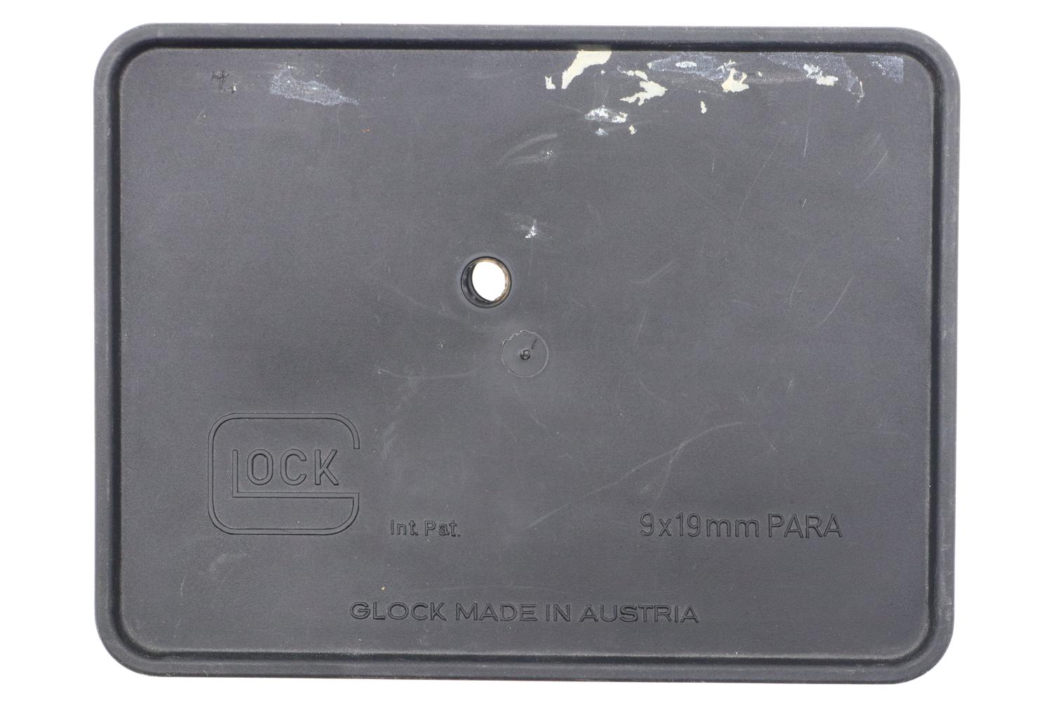 Beautiful Glock 17, Gen 1, Boxed, DM541US, FB01459 - Image 14