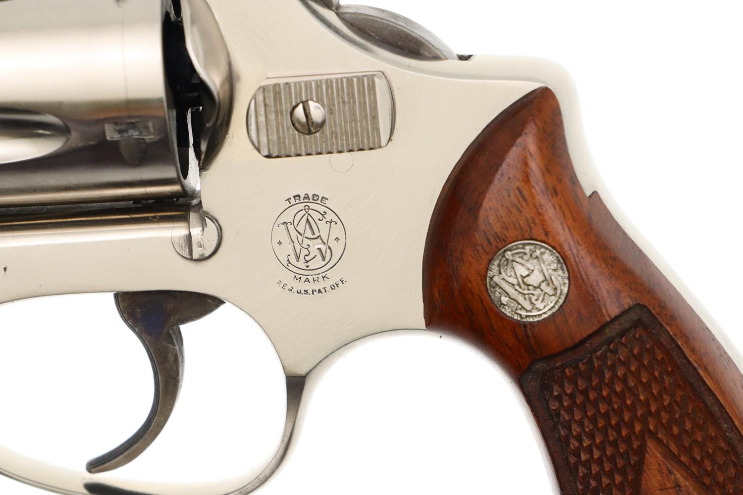 S&W M36 (Chiefs Special) Revolver, Nickeled, .38 Special