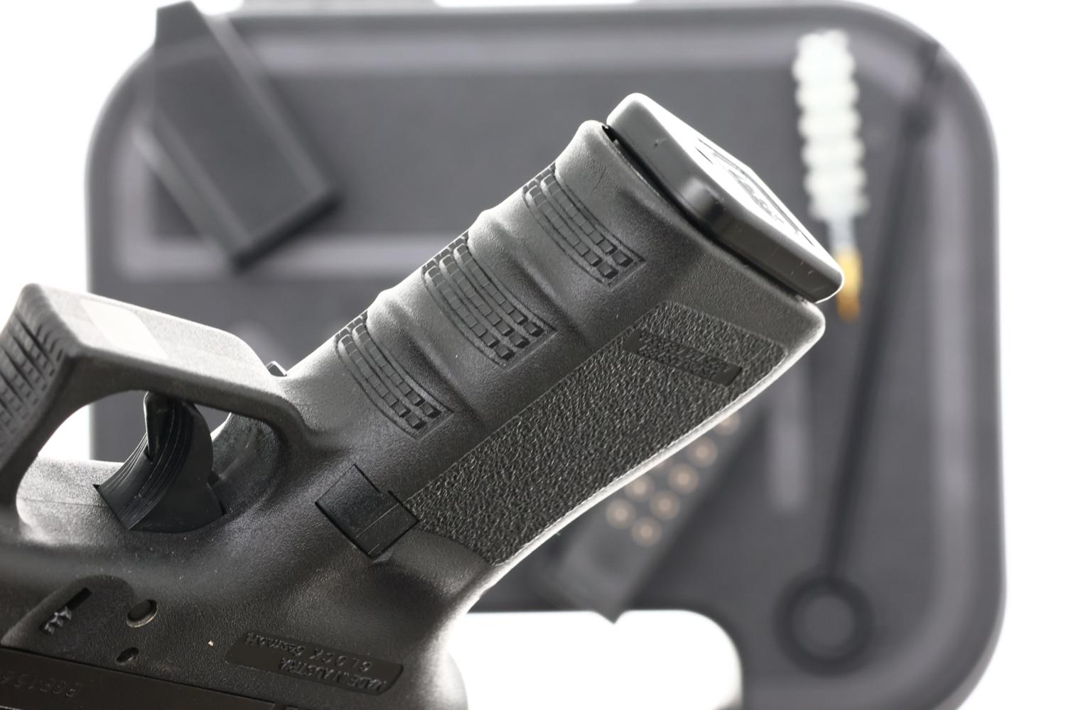 Glock 19 Gen 3 Police Pistol, Geneva Canton Police, PGE1566, FB02103 - Image 7