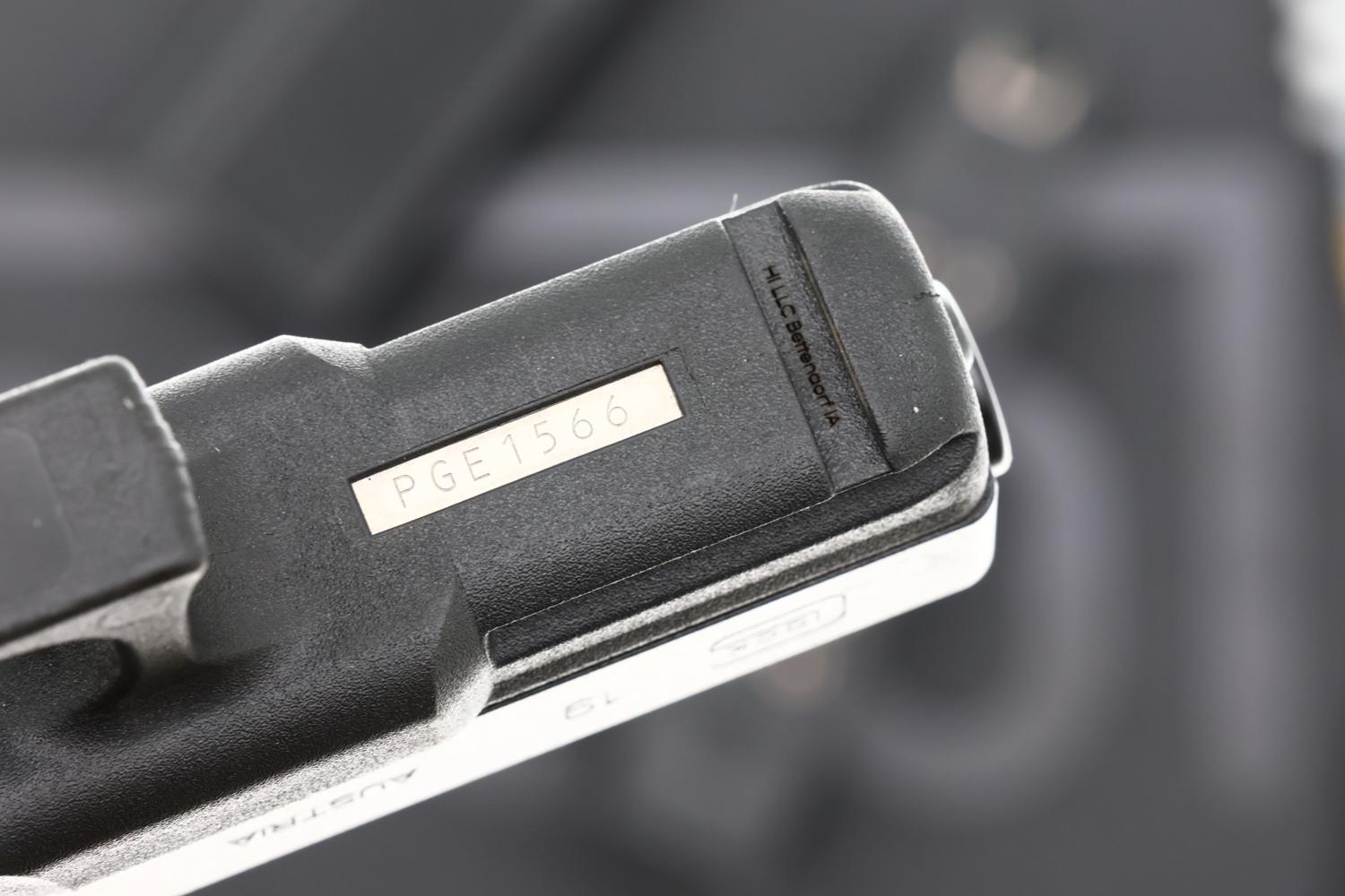 Glock 19 Gen 3 Police Pistol, Geneva Canton Police, PGE1566, FB02103 - Image 10