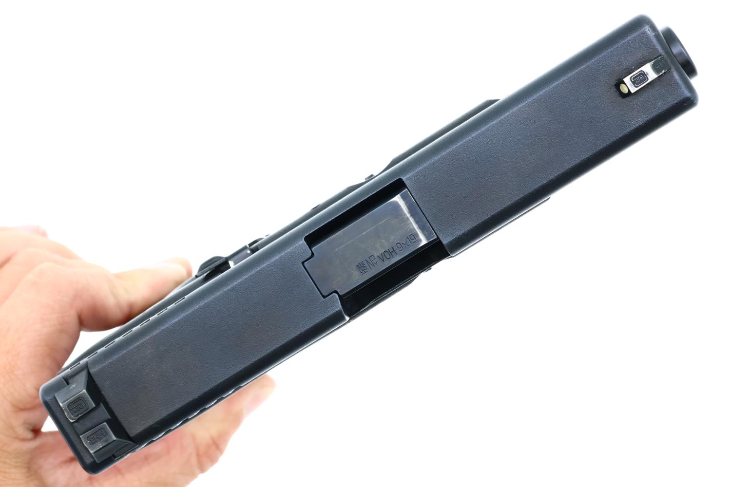 Glock 19 Gen 3 Police Pistol, Geneva Canton Police, PGE1087, FB02096 - Image 8