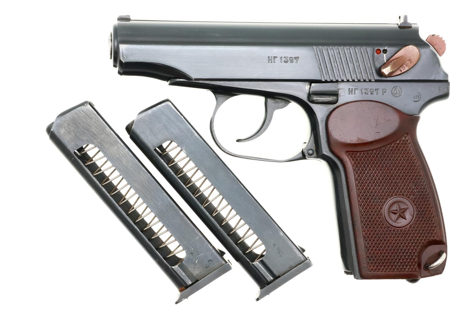 Russian Izhevsk, Military Makarov, "P" date code, 1397, FB00423 - Image 2