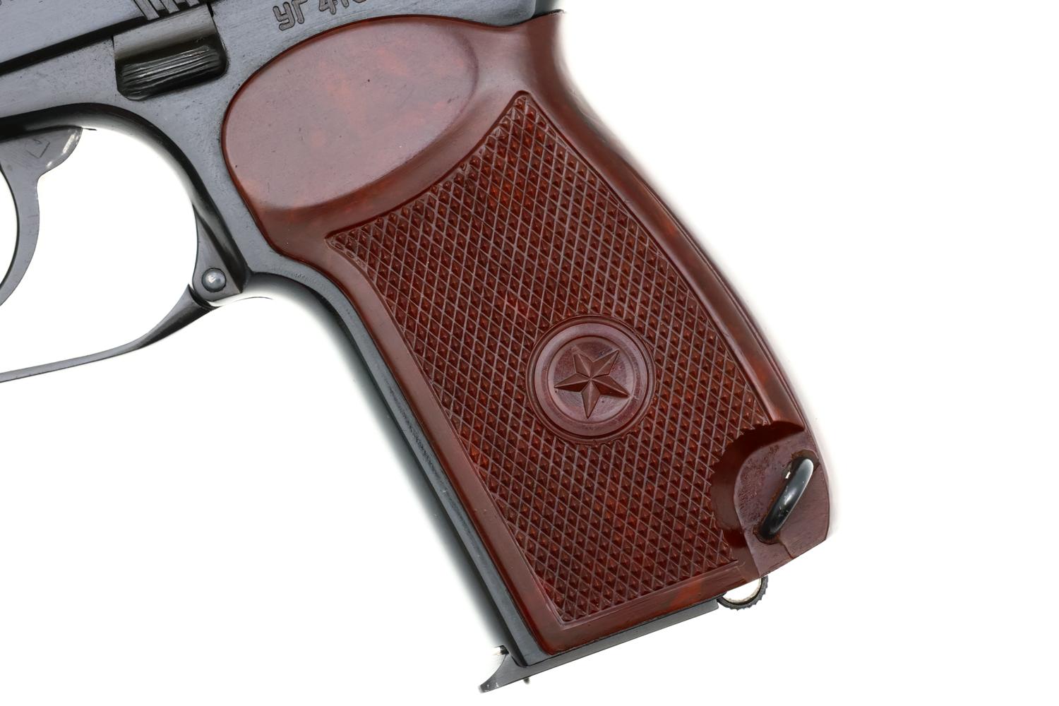 Russian Military Makarov pistol, Izhevsk, 1962 dated, 4132, FB00382 - Image 9